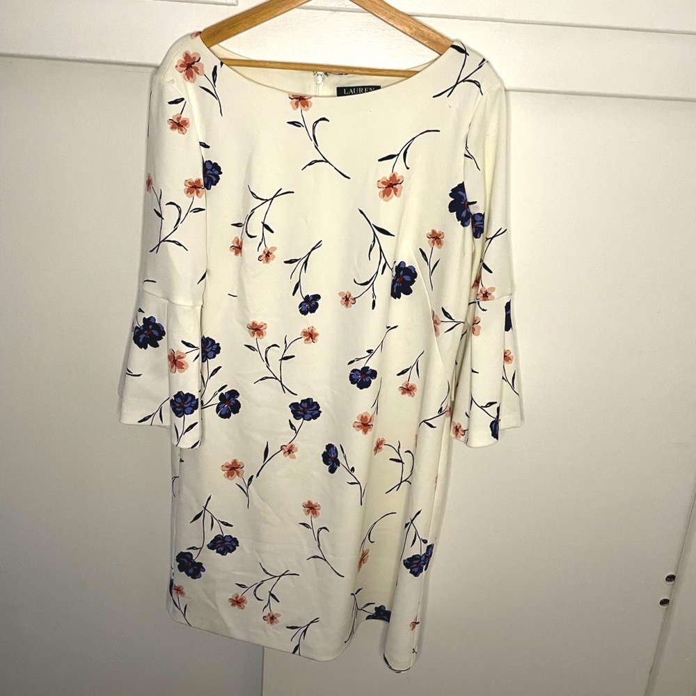 New with tags☺️Ralph Lauren Spring floral dress